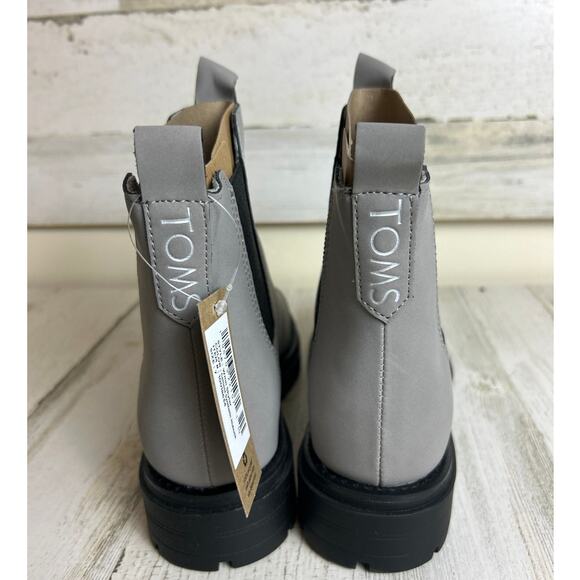 TOMS Womens 7 Skylar Gray Cement Pull-On Lug Sole Block Heel Ankle Boots NEW - Picture 5 of 9
